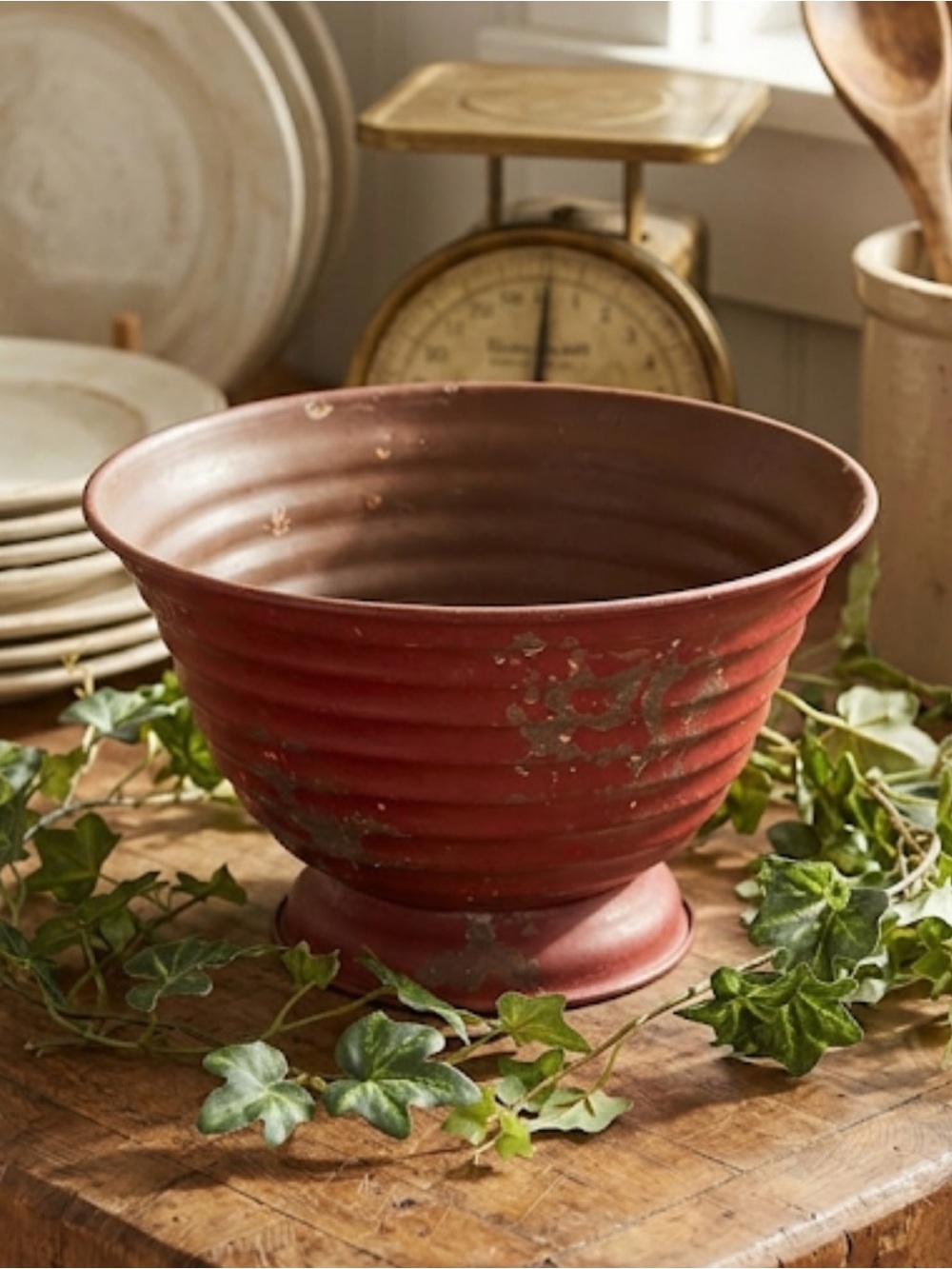 Harbor Gardens Red Rustic Farmhouse Bowl Country Distressed Decor Metal Bowl